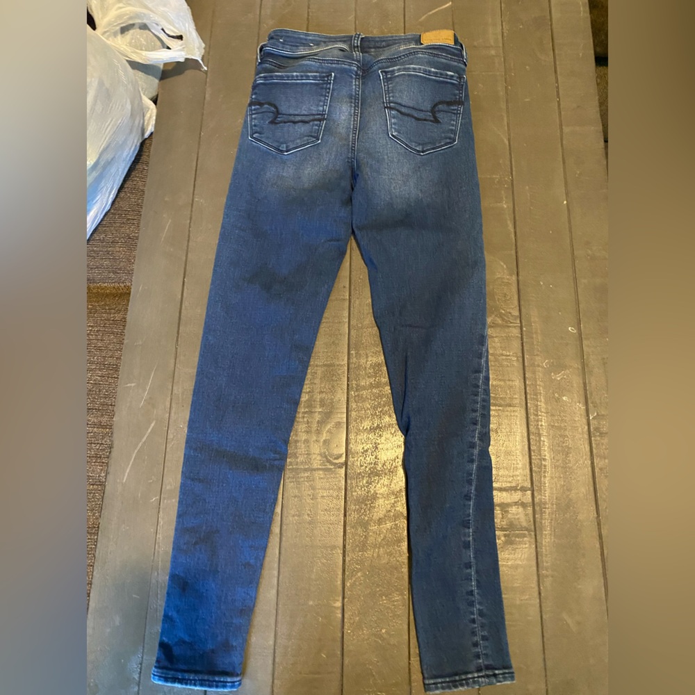 American Eagle skinny jeans barely worn size 2
